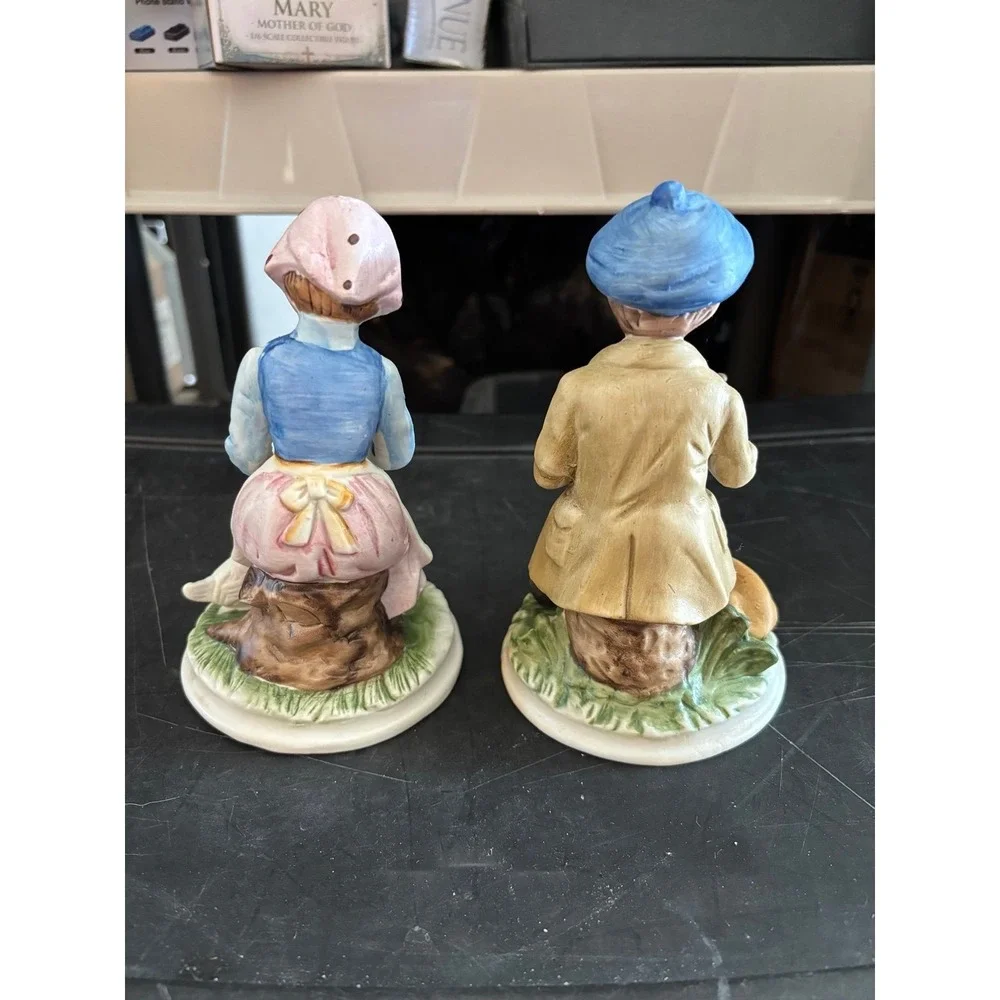 Vintage Country Boy Girl Studying Ceramic Figurine Pair Taiwan Made 6.3